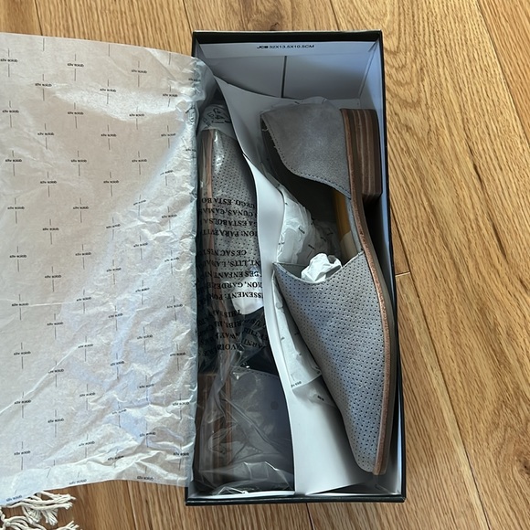 NIB Dolce Vita Kelsa Suede Flat - Picture 3 of 8